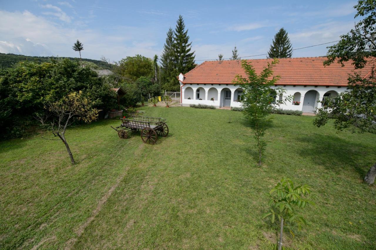 Bakta Haz Hotel Egerbakta Екстериор снимка