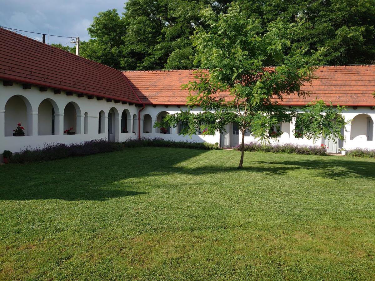 Bakta Haz Hotel Egerbakta Екстериор снимка