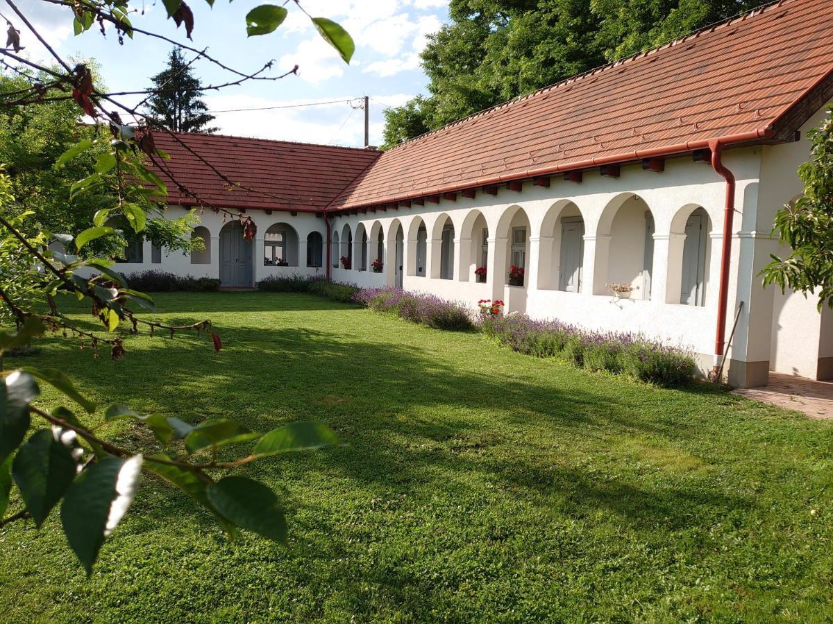 Bakta Haz Hotel Egerbakta Екстериор снимка