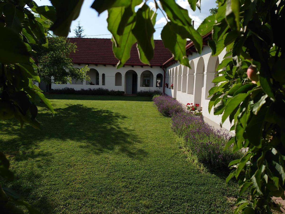 Bakta Haz Hotel Egerbakta Екстериор снимка