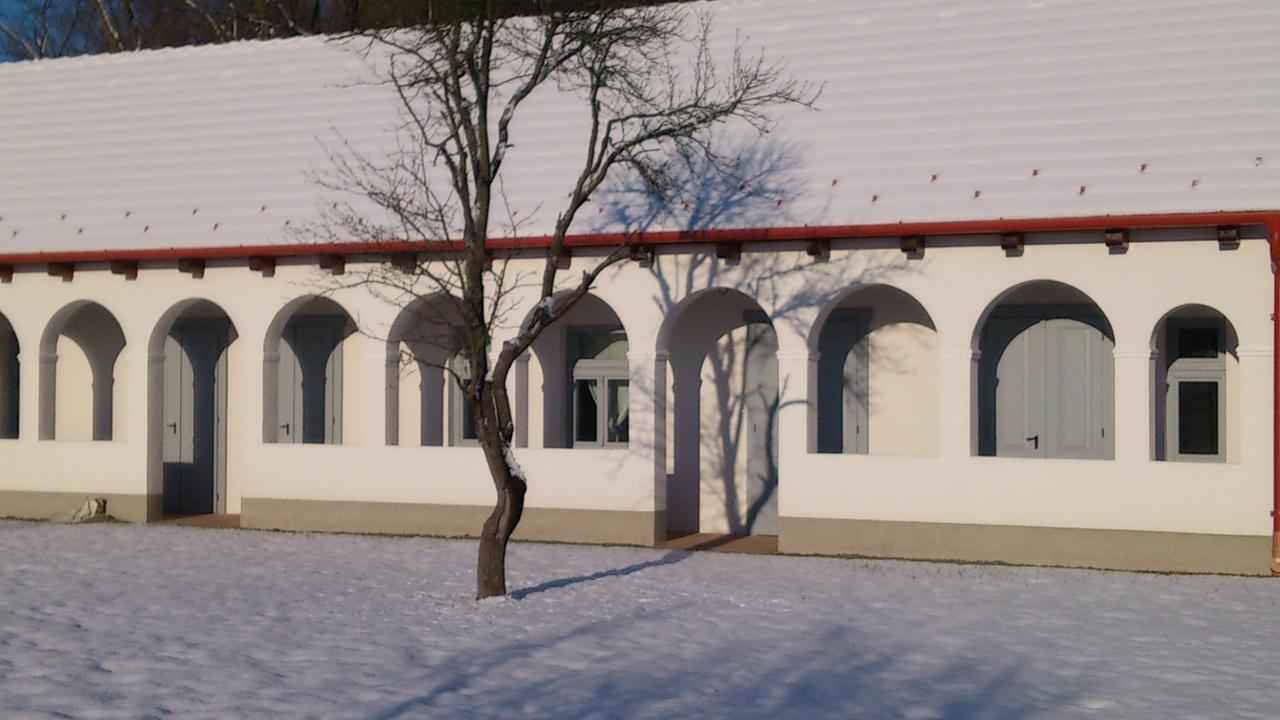 Bakta Haz Hotel Egerbakta Екстериор снимка